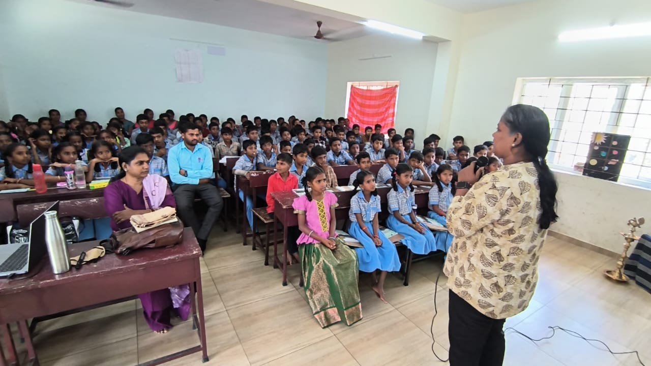Memory training classroom session with students